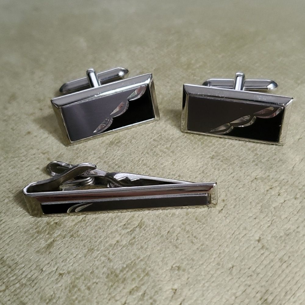 Swank | Cufflink and Tie Bar